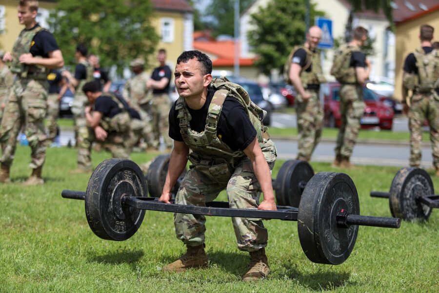 Gladiatorzy Sztangi znów w Słubicach. Trzy dni zawodów siłowych na SOSiR
